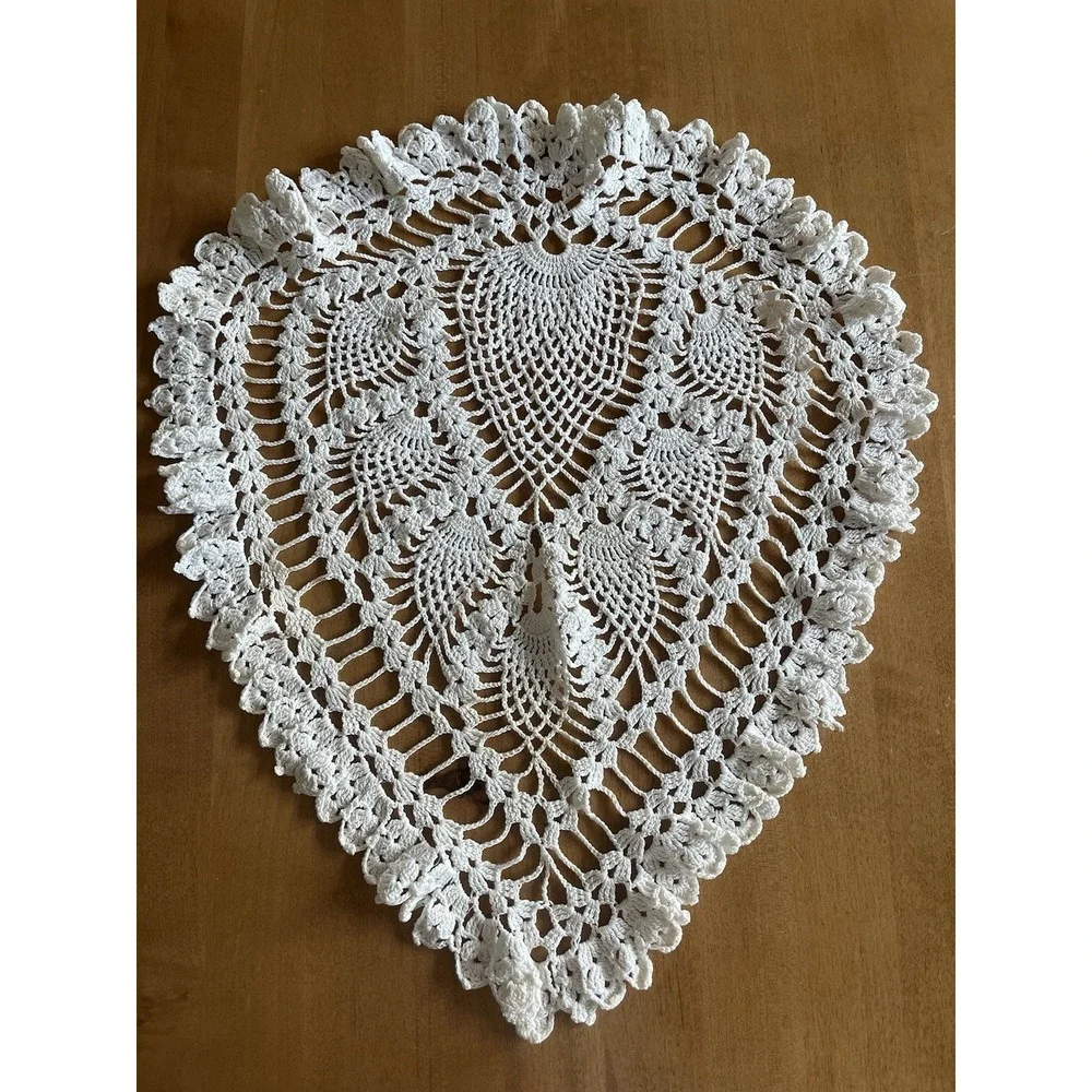 Vintage Large‎ Crochet Doily Pineapple Stitch Pattern Retro GrandmaCore